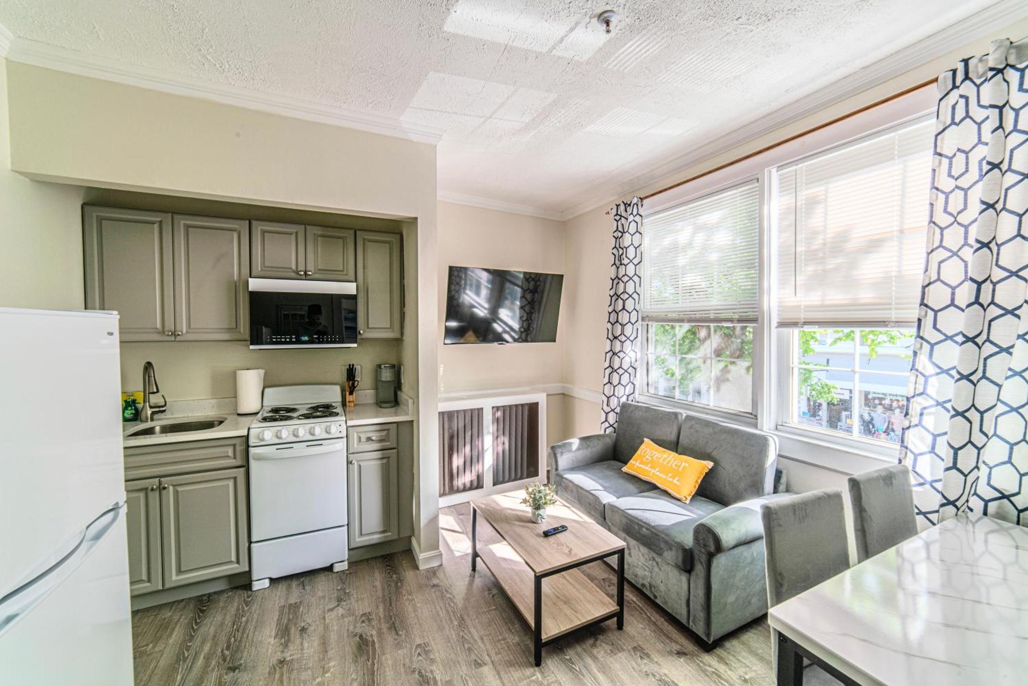 Apartment 150 Main Street *